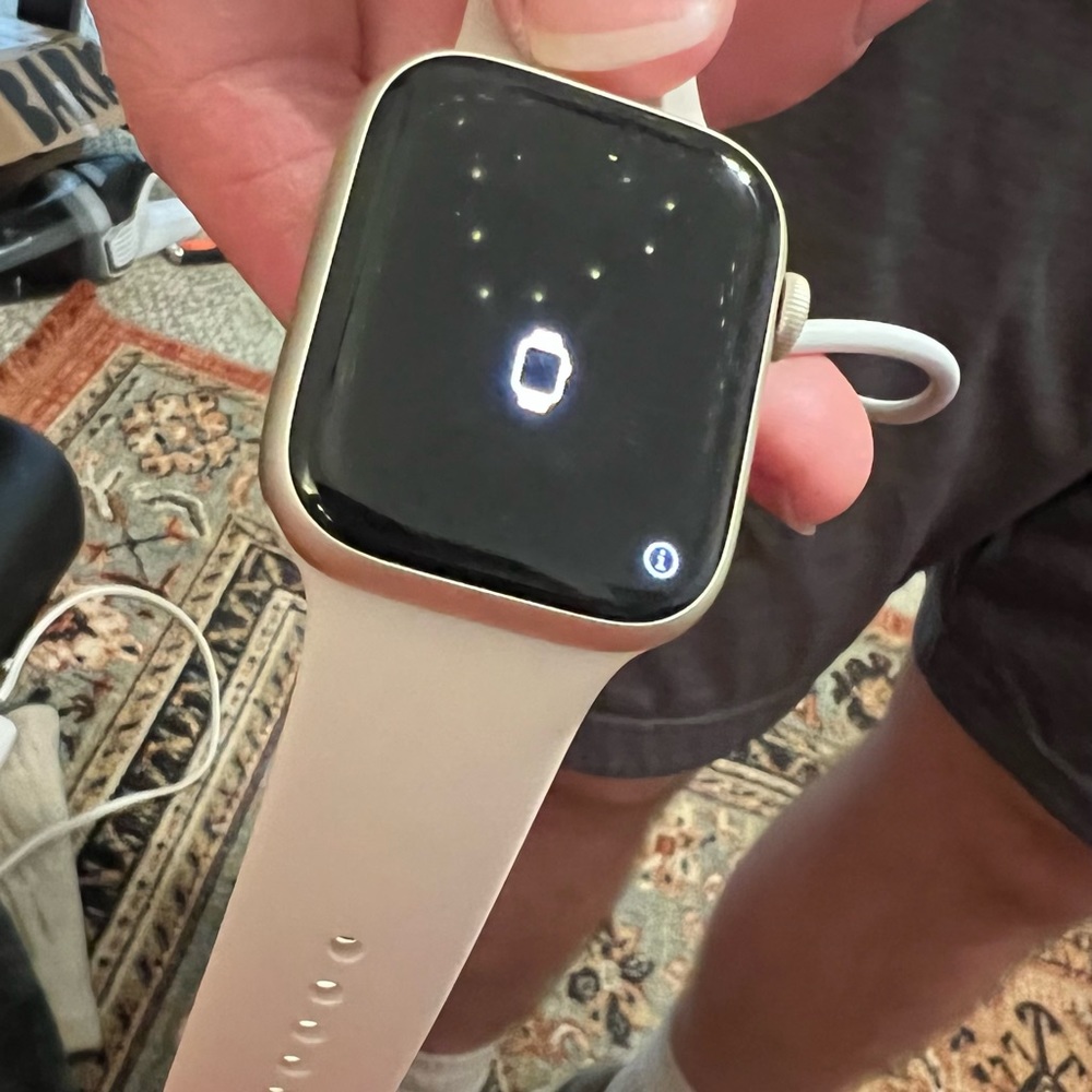 Apple watch 7 45mm screen